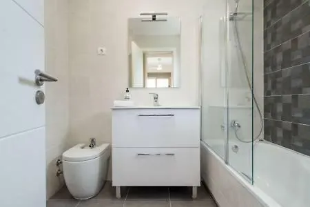 At - Playamar Apartment